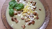 Brokolicová polévka, Dala som pol na pol brokoli s karfiolom a miesto nivy parmezan, bola vyborna!