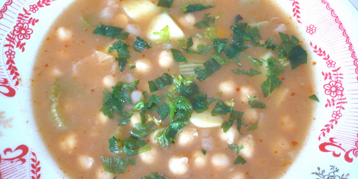 Cizrnová polévka s řapíkatým celerem