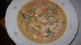 Drůbková polévka s protlakem a smetanou