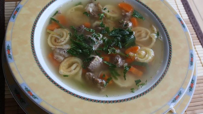 Fritátové nudle  (vložka do polévky)