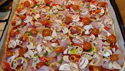 Pizza z listového těsta I, Náplň
