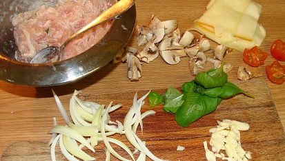 Široké nudle s kuřecím masem a žampiony, Suroviny2