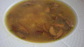 Sváteční hříbková  polévka