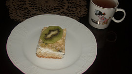 Tvarohový koláč s kiwi