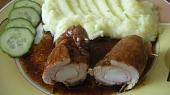 Vepřové rolky s krabí tyčinkou