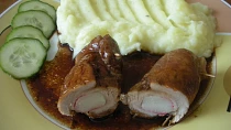 Vepřové rolky s krabí tyčinkou