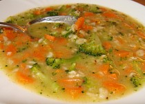 Vydatná mrkvová polévka s vločkami - i pro nejmenší