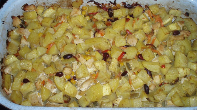 Zapečené brambory se zeleninou