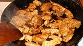 Bulgur s vepřovým masem a zeleninou, Maso do zlatova