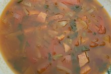 Červená polévka-detail