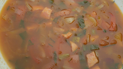 Červená polévka, Červená polévka-detail