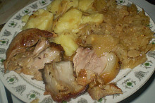 Česneková kolena na zelí
