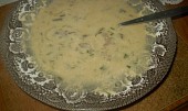 Houbovo-smetanová polévka se sýrem a koprem (Houbovo-smetanová polévka se sýrem a  koprem)