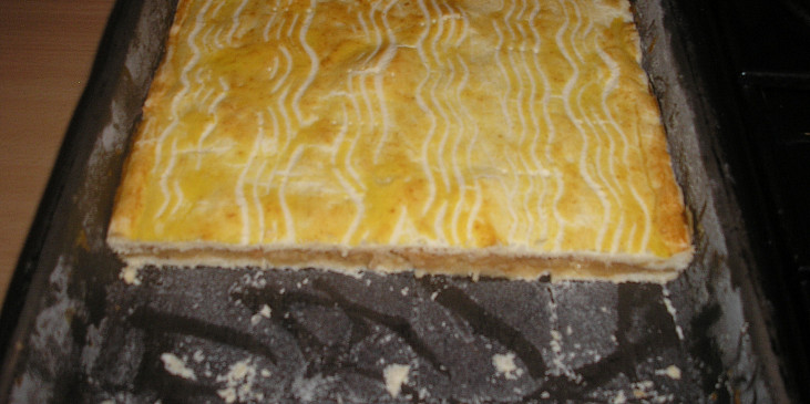 Jablkový mřížkový koláč (na plechu )