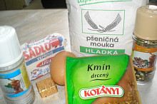 Základ na KMÍNO VAJEČNOU PRAŽENKU