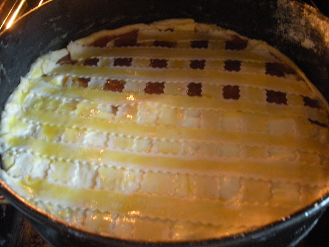 Mřížkový koláč z listového těsta, Před pečením