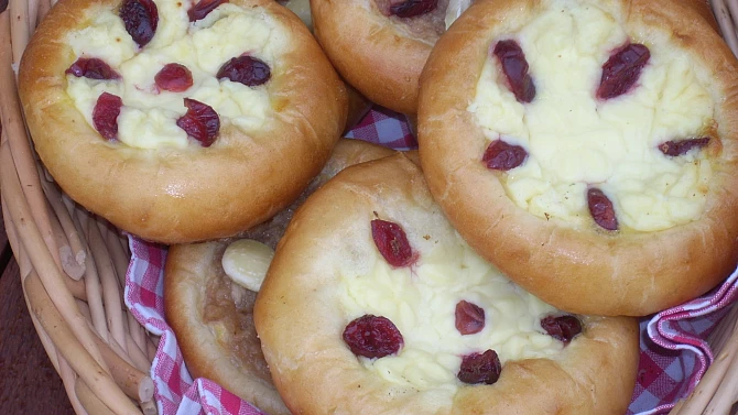 Náplň do koláčů a buchet - tvarohovo-pudinková, Koláče s tvarohovou náplní