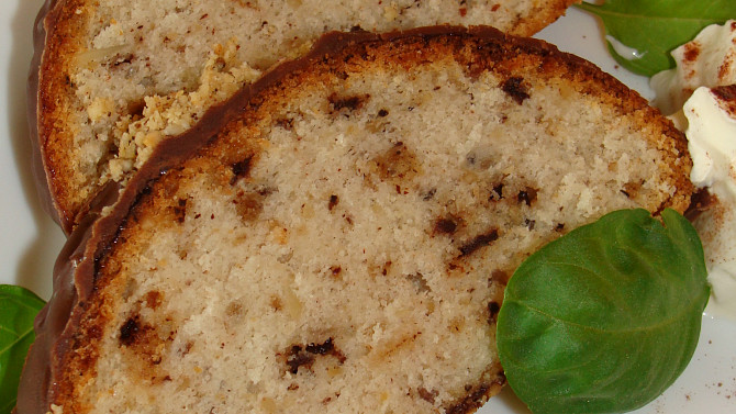 Oříškový bílkový chlebíček, Detail