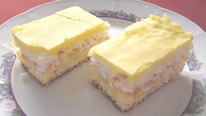 Piškot se želatinovým kokosem