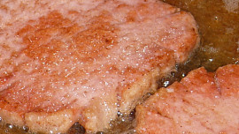 Přírodní kotlet s žampiony
