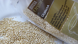 Quinoa / merlík / s kuřecím masem a zeleninou