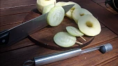 Zámecká drůbeží játra, Pomůžeme si vypichovačem jadřinců a párátky