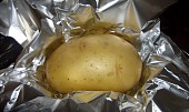 Americké brambory, před pečením