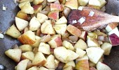 Apoštolské brambory, Podusíme jablká