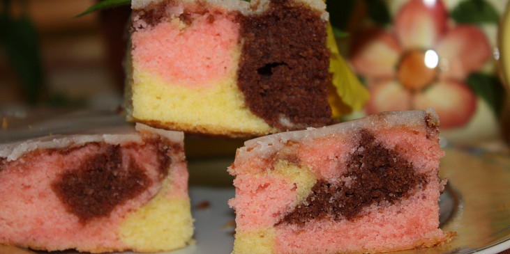 Barevný koláč (Barevný koláč - detail)