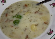 Bramborová polévka s houbami nakyselo