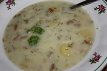 Bramborová polévka s houbami nakyselo