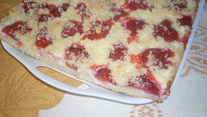 Drobenkový koláč s tvarohem a ovocem, už je tady zase,ale přece jiný
