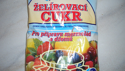 Jahodová marmeláda z domácí pekárny,  ... jiný druh želírovacího cukru