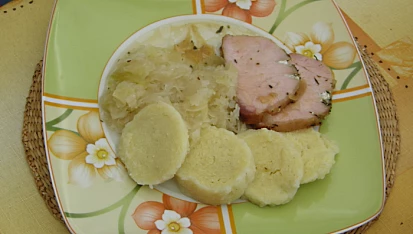 Knedlo, vepřo, zelo v pomalém hrnci