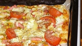 Kynutá pizza