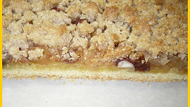 Linecký koláč s jablky a drobenkou