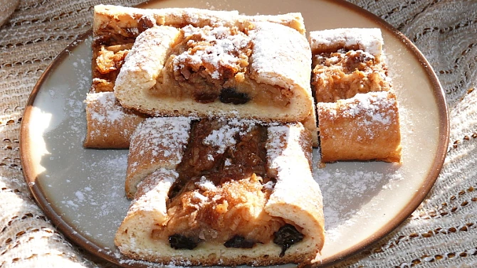 Maminčin jablečný štrúdl, Maminčin jablečný štrůdl