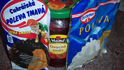 Marmeládové řezy, použila jsem tady ty polevy a marmeládu "ovocná směs"