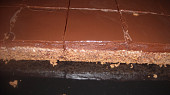Opilý Izidor 2, na hodně vychladlý krém ještě čokoládu a takto to vypadá druhý den na řezu