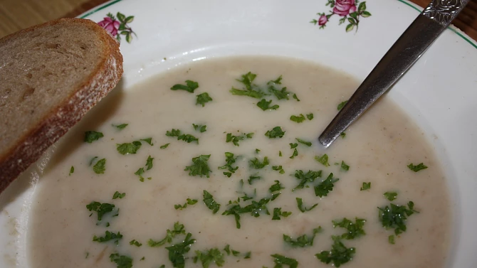 Panádlová chlebová polévka, Panádlová - chlebová polévka mojej mamky
