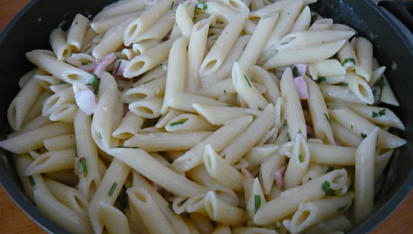 Penne so šunkovo-syrovou omáčkou a koňakom
