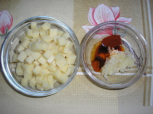 Pikantní sýrové kostky