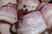 játra zabalená v anglické slanině