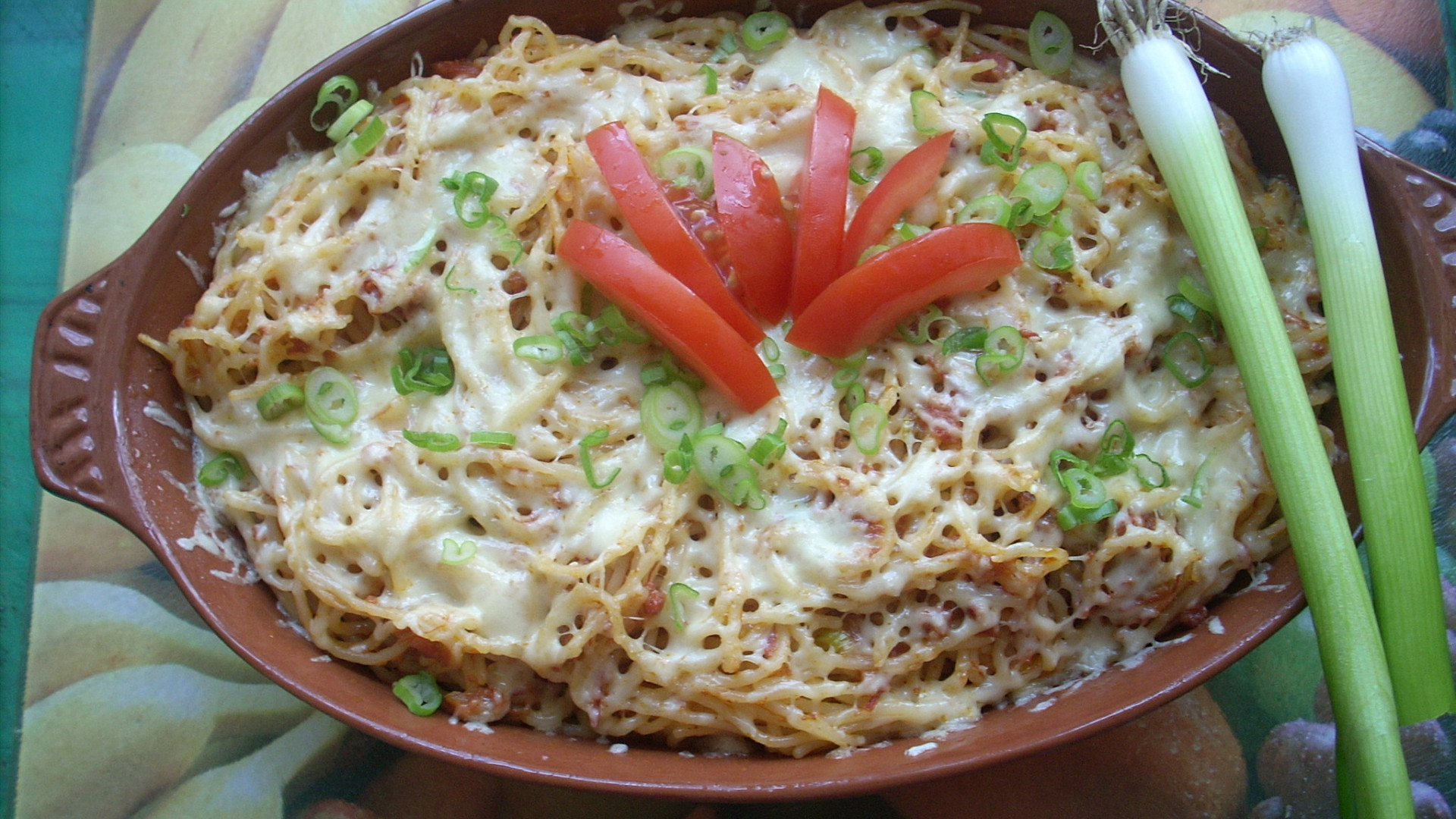 Špagety zapékané se sýrem