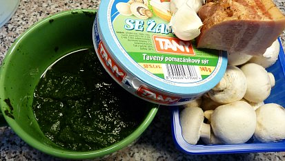 Špenátová polévka se žampiony, suroviny