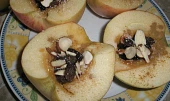 Zapečená jablka.