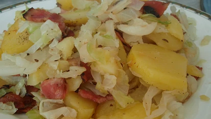 Zapečené brambory s hlávkovým zelím, Zapečené brambory s hlávkovým zelím 