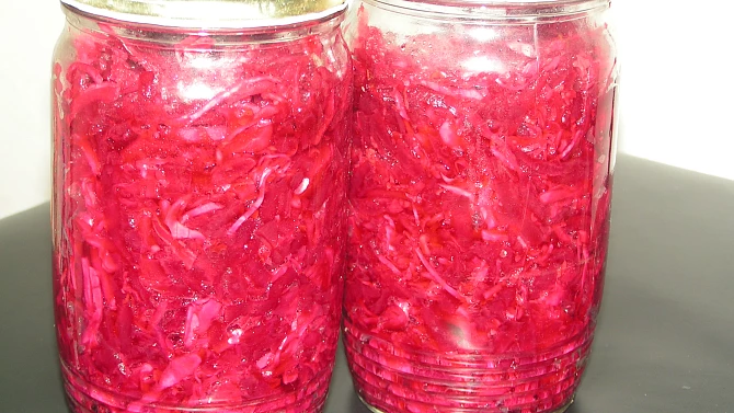 Zelí s červenou řepou