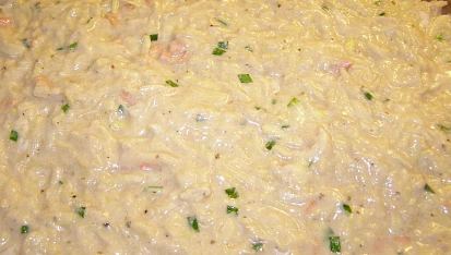Bramboráková pizza, těsto před pečením