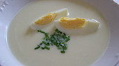 Bramborová krémová polévka s vejci